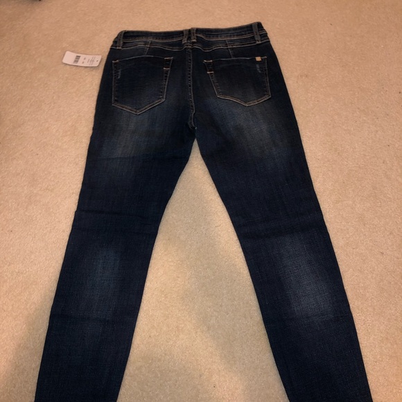 Nwt BEBE ANkle Skinny rhinestone jeans - Picture 5 of 7